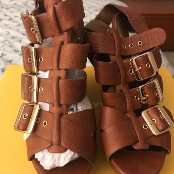 Cynthia Vincent sz 6.5 brown wedges leather - Picture 7 of 8